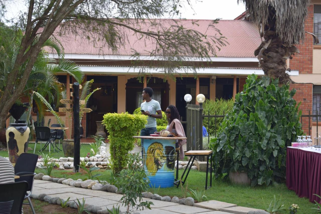 Acacia Hotel Mbarara Nyamitanga Esterno foto
